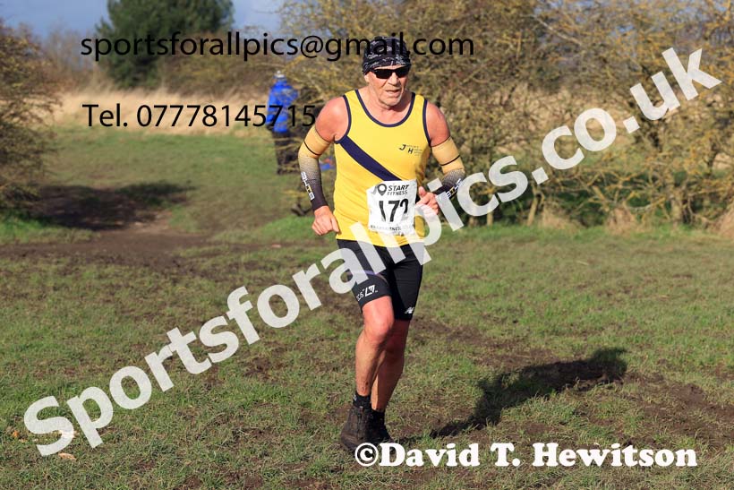 Womens 35 and Over and Mens 65 and Over, 2024 NEMAA Cross Country Champs., Wallsend. Photo: David T. Hewitson/Sports for All Pics